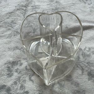 Acrylic heart shaped make up organizer